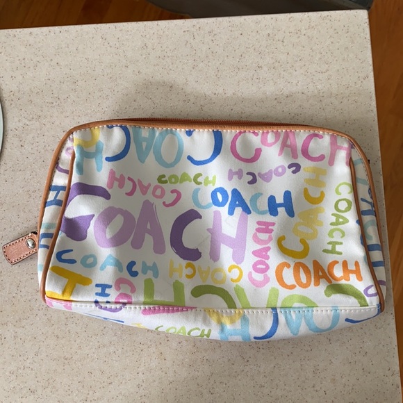 Coach toiletry bag - Picture 2 of 4